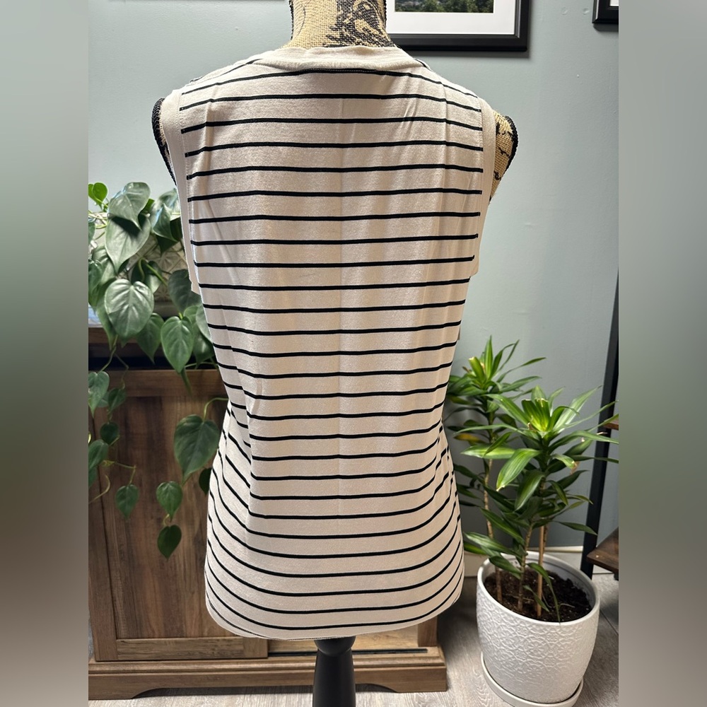 Banana Republic cream/black striped sleeves top. New without tags. Size S. - Picture 2 of 3